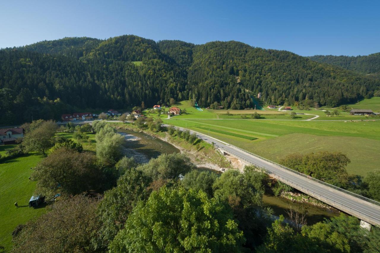 Hotel Planinka Ljubno Esterno foto