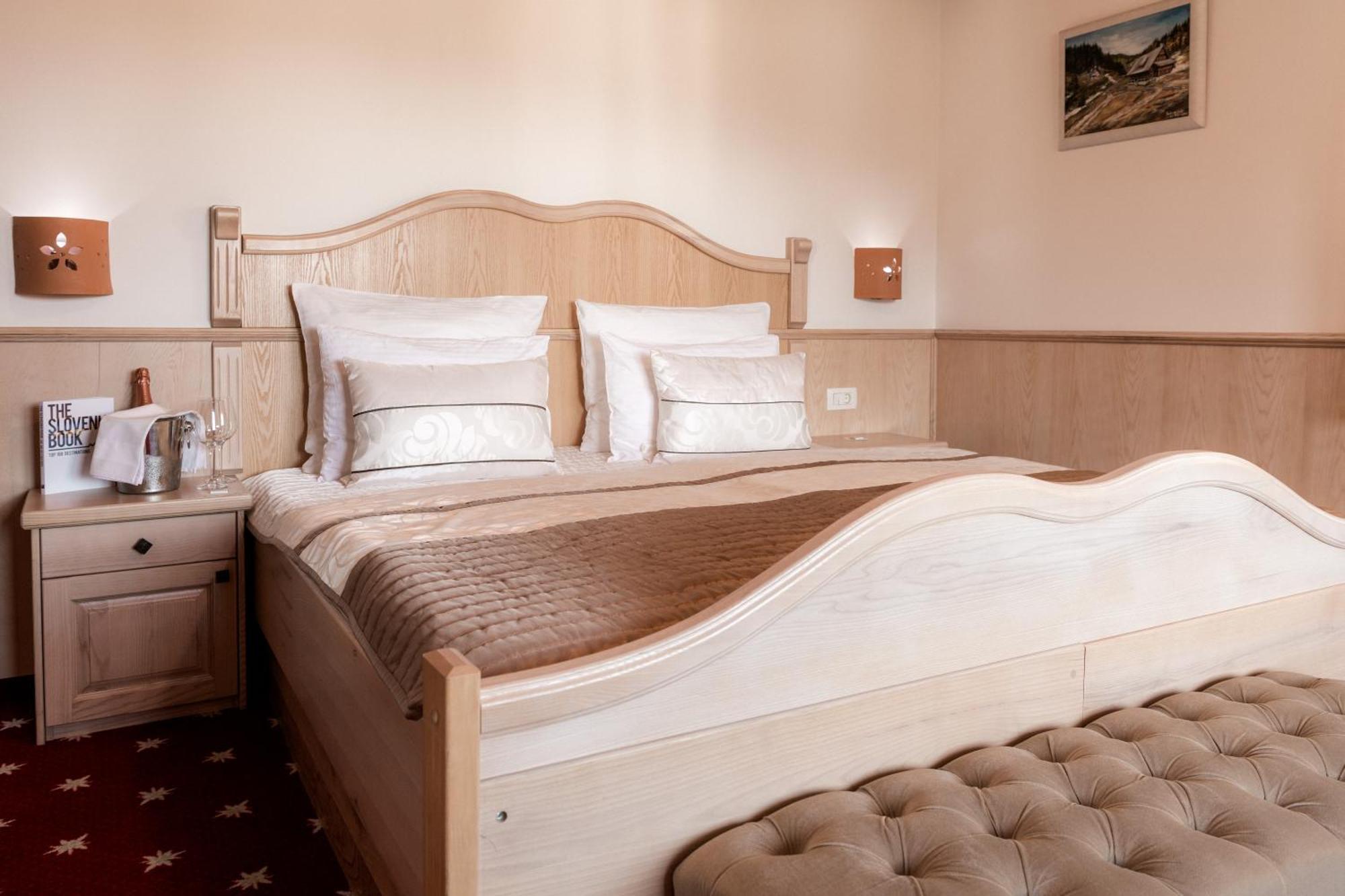 Hotel Planinka Ljubno Esterno foto