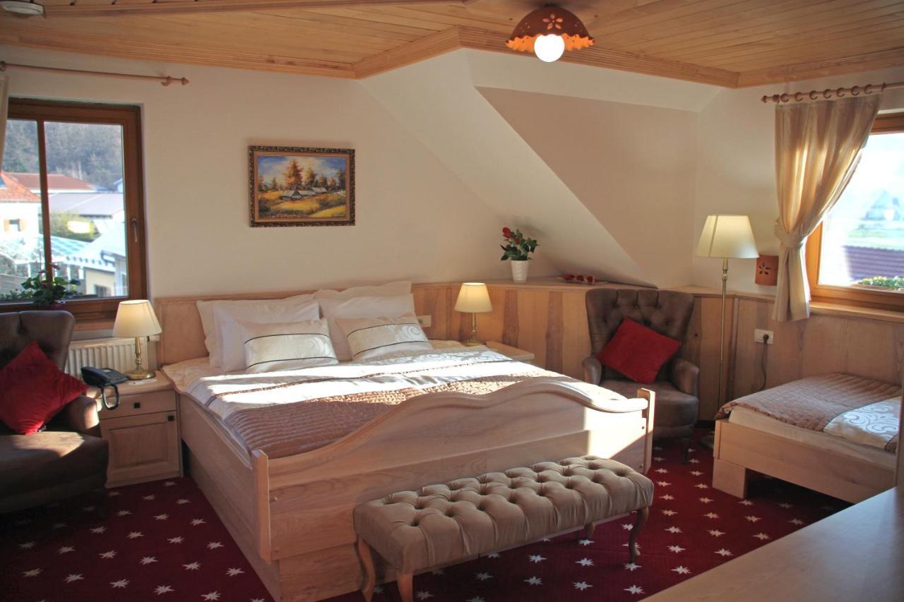 Hotel Planinka Ljubno Esterno foto