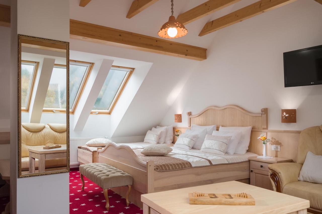 Hotel Planinka Ljubno Esterno foto